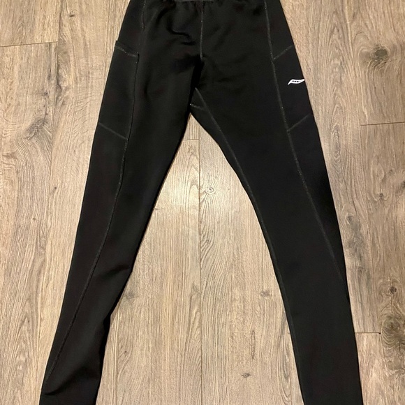 Saucony Black Athletic Leggings women’s small reversible cold weather running sm - Picture 10 of 10